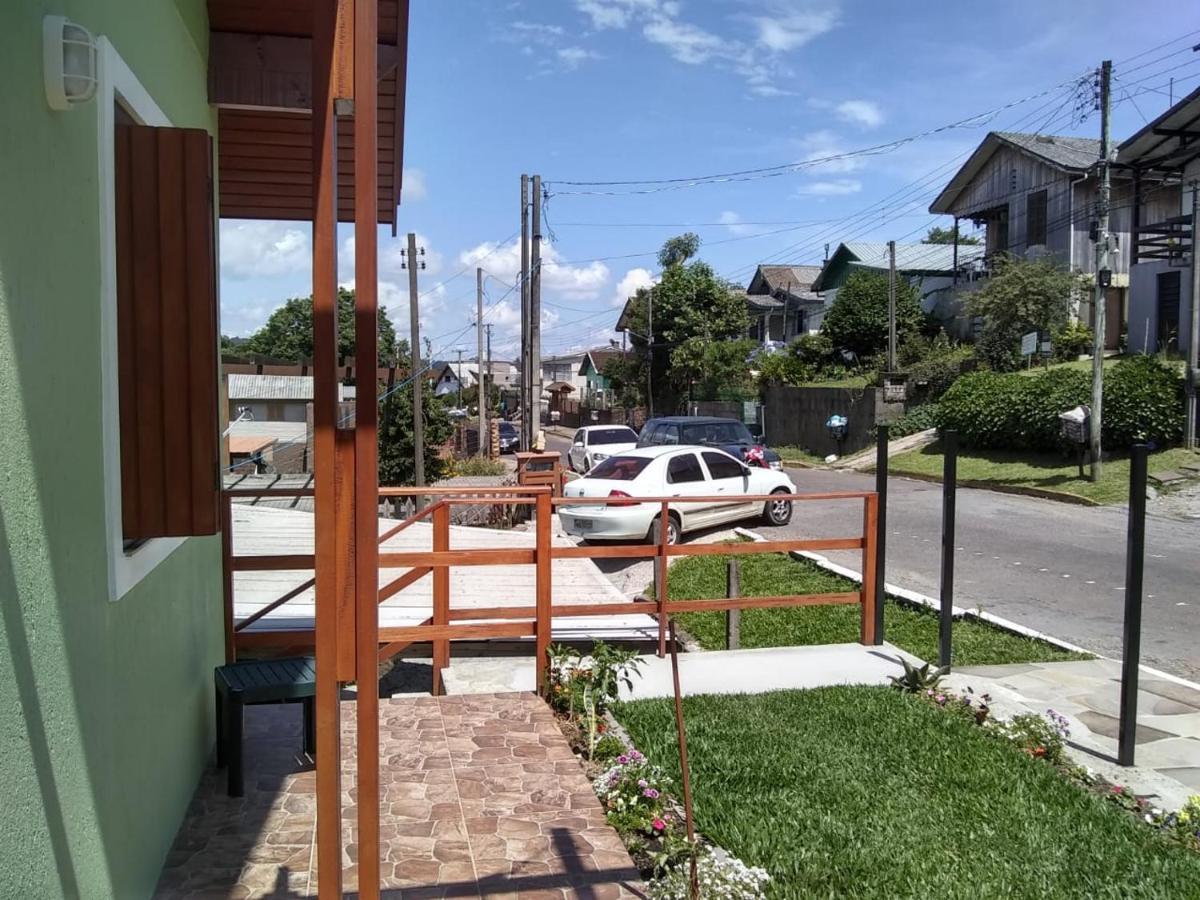 Aconchego Da Carol Apartment Грамаду Екстериор снимка