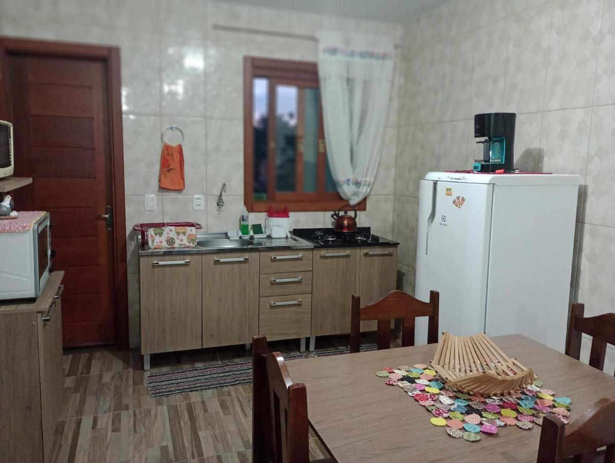 Aconchego Da Carol Apartment Грамаду Екстериор снимка